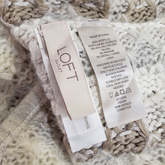 Loft Infinity Sweater Knit Shawl Scarf Cream Tan Gray Acrylic Nylon Mohair Wool - Picture 6 of 7